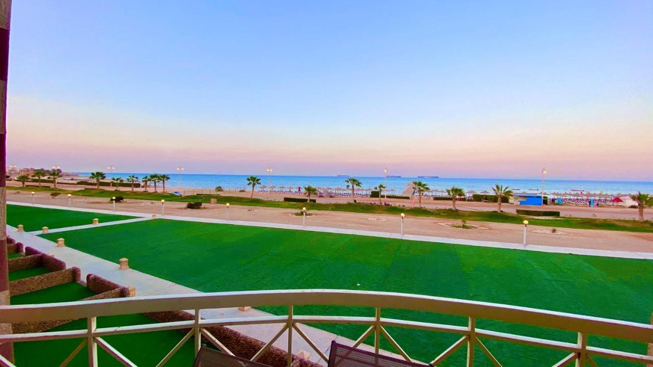 Porto South Beach Royal Sea View Families صف اول بحر مباشر Ain Sukhna Luaran gambar
