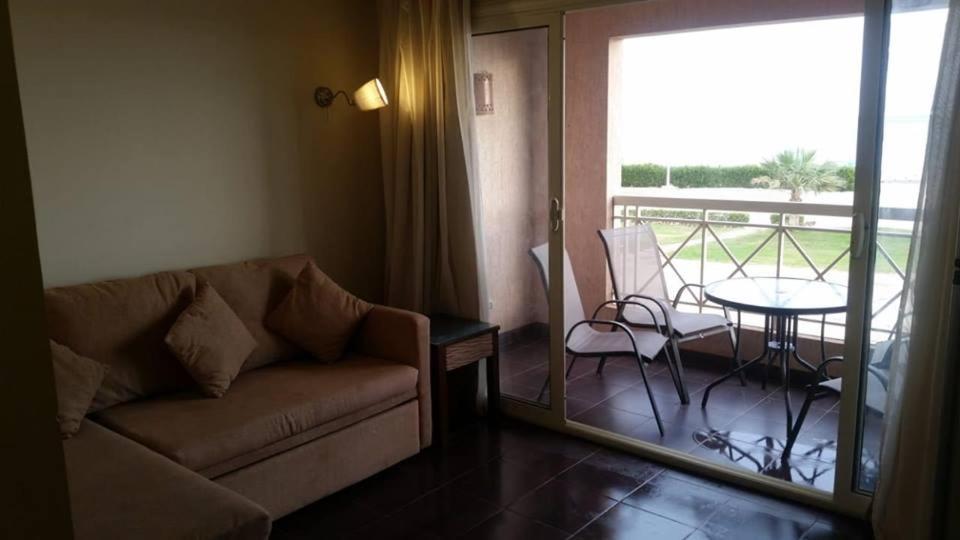 Porto South Beach Royal Sea View Families صف اول بحر مباشر Ain Sukhna Luaran gambar