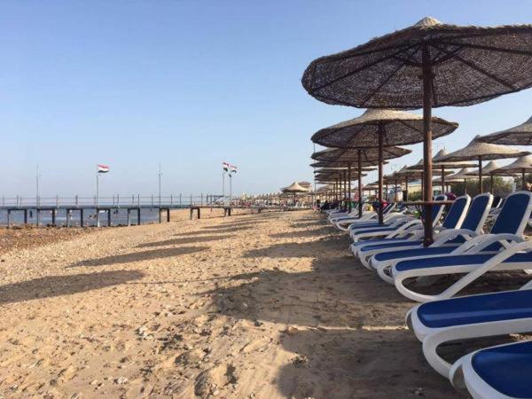Porto South Beach Royal Sea View Families صف اول بحر مباشر Ain Sukhna Luaran gambar
